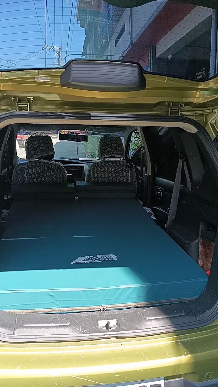 A款  NISSAN LIVINA (後備箱有原廠整平套件)